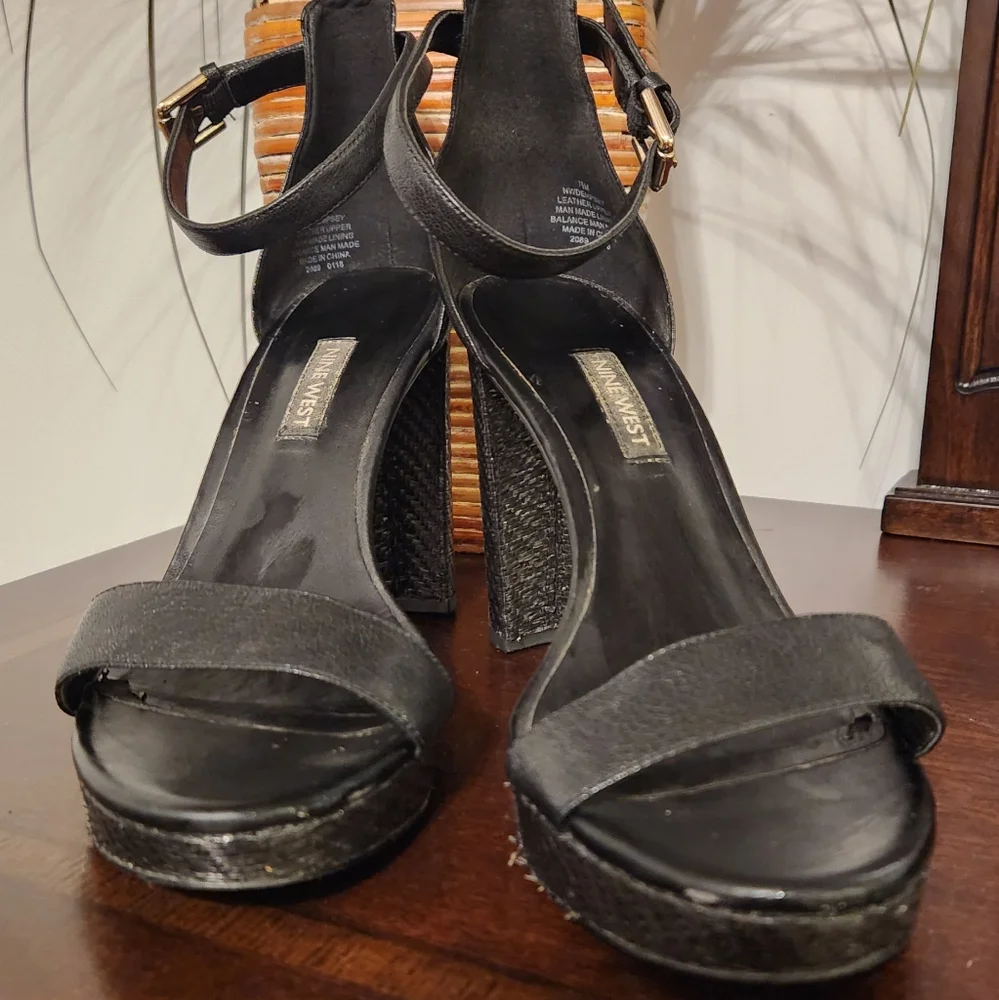Heels - Picture 1 of 9